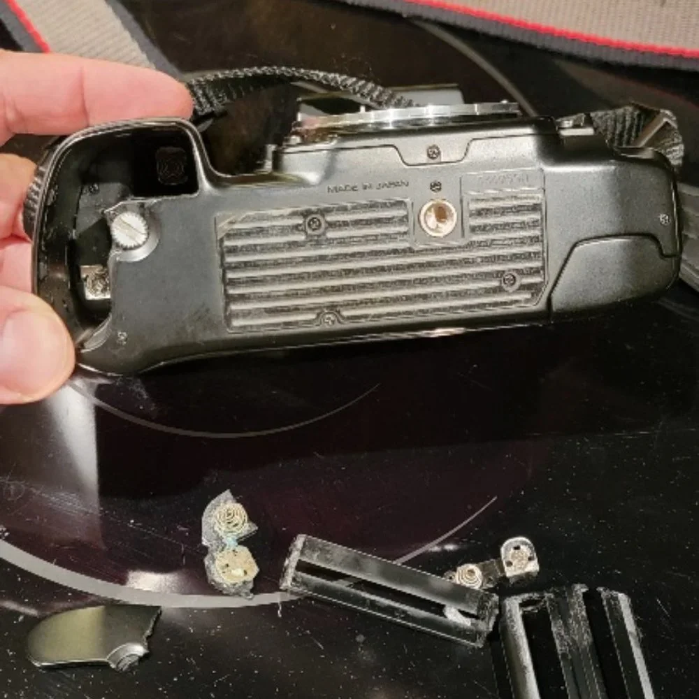 Nikon N8008s 35MM SLR Camera Body Only